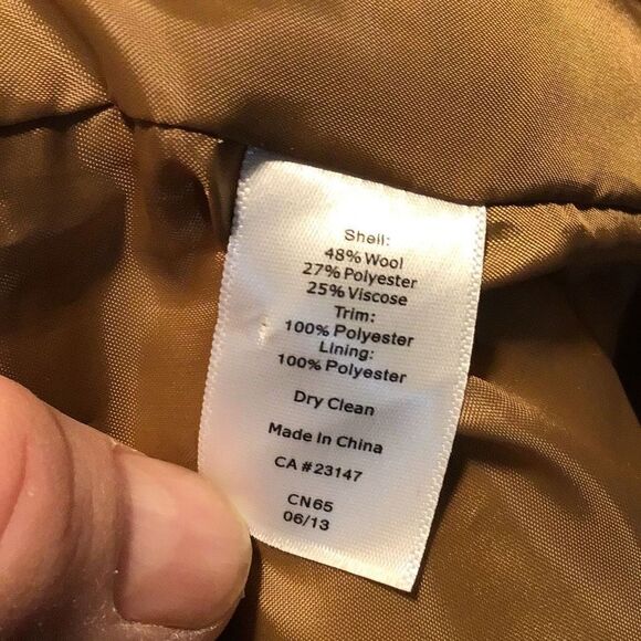 Blazer Wood blend size 4 From Talbots - Picture 6 of 6